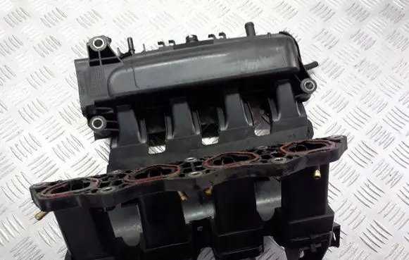 Renault Clio III Intake manifold