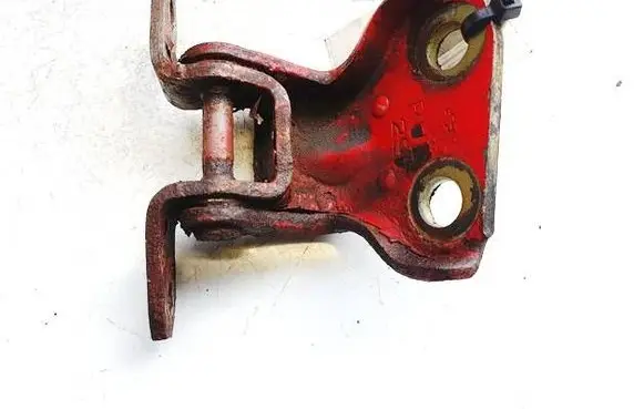 Nissan Sunny Rear door lower hinge