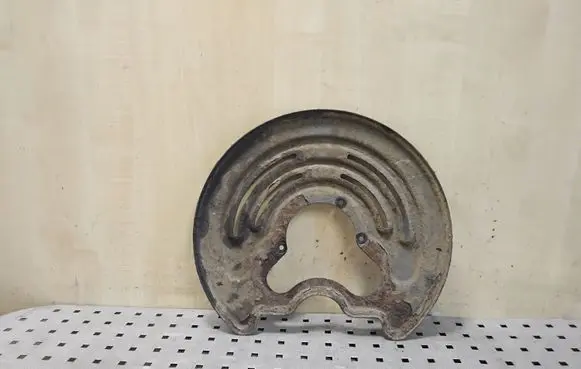 Renault Trafic III (X82) Rear brake disc plate dust cover 