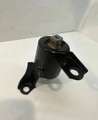 Ford Fiesta Engine mount bracket 8V516F012AJ 1841020122A