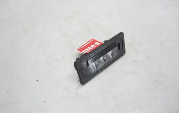 Volkswagen Golf VII Number plate light 3AF943021A