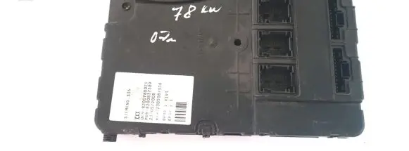 Renault Megane II Fuse module 8200780021