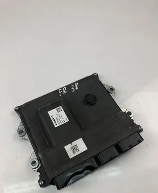 Volvo XC60 Engine control unit/module 32313937