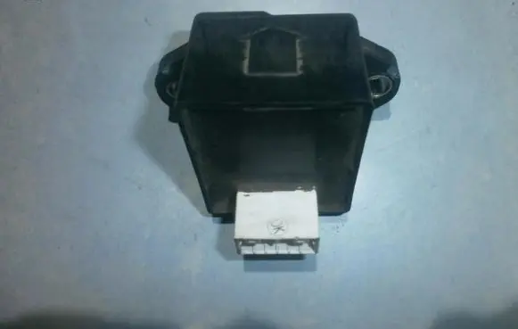 Mazda 323 F Airbag deployment crash/impact sensor