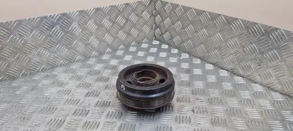 BMW 3 F30 F35 F31 Crankshaft pulley 8602800