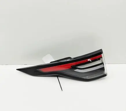 Land Rover Discovery 5 Rear/tail lights HY3213405AF