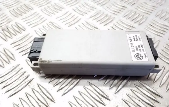 Volkswagen Multivan T5 Phone control unit/module 7L6035729E
