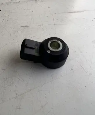 Jeep Cherokee Detonation knock sensor 05033316AB 05033316A