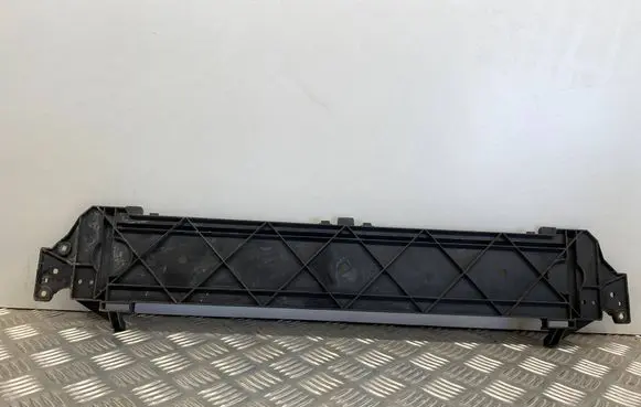 BMW 5 F10 F11 Radiator support slam panel bracket 7804619