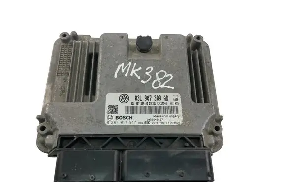 Volkswagen Tiguan Engine control unit/module ECU 03L907309AD 0281017947