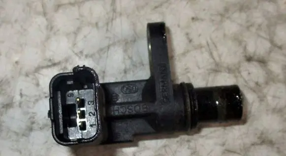 Peugeot 5008 Crankshaft position sensor V756175380