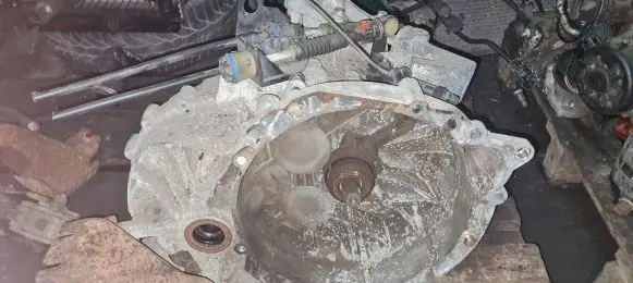 Manual 6 speed gearbox