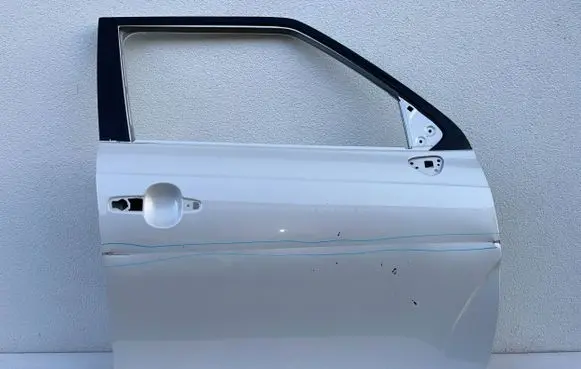 Suzuki Ignis Front door