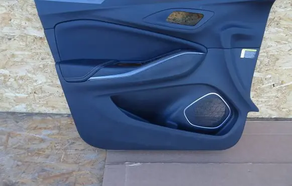 Opel Grandland X Front door card panel trim