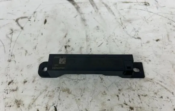 Mercedes-Benz GLE W167 Keyless system antenna A1679050901