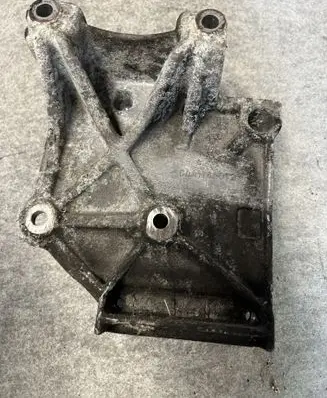 Mitsubishi Grandis A/C compressor mount bracket CAA116A072