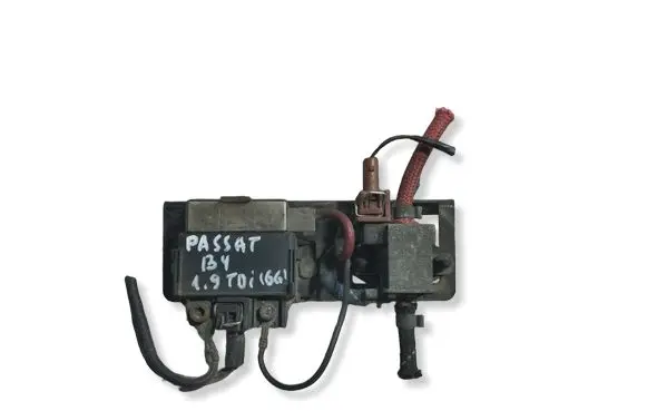 Volkswagen PASSAT B4 Glow plug pre-heat relay 191911261B