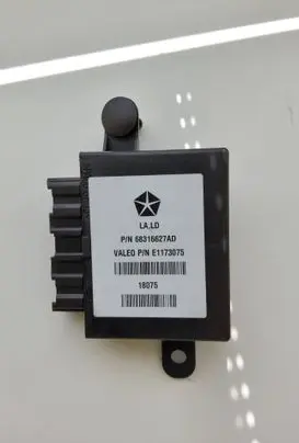 Dodge Challenger Parking PDC control unit/module 68316627AD 18075 E1173075