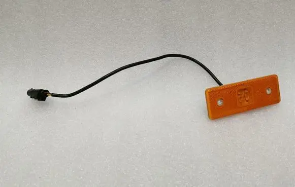 Mercedes-Benz G W461 W463 1st Gen Front fender indicator light A0009064804