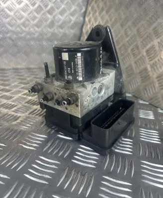 Volkswagen Caddy ABS Pump 1K0907379BS 1K0614517EG 10096103833