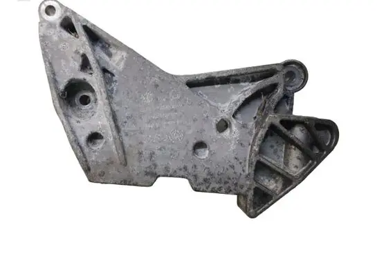 Volkswagen Tiguan Allspace Engine mounting bracket 06K199207A