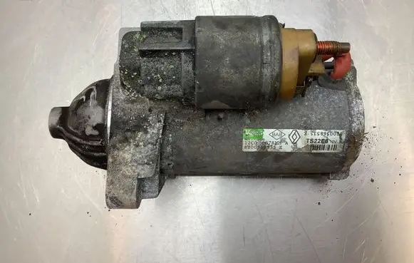 Renault Laguna III Starter motor 9898990078 TS22E8 8200568535E