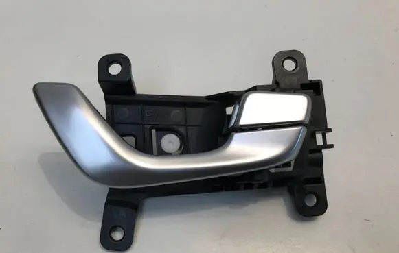 Hyundai Kona I Front door interior handle 82623J9000