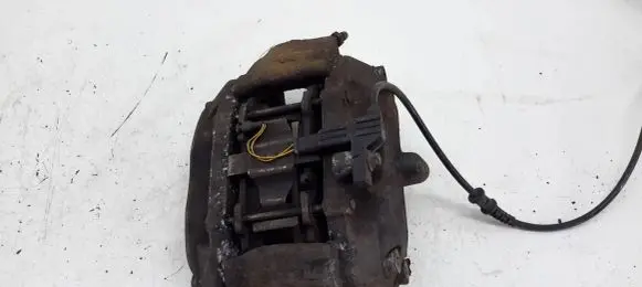 Mercedes-Benz E W211 Front brake caliper