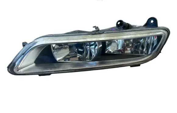 Volkswagen PASSAT B7 Front fog light 176623