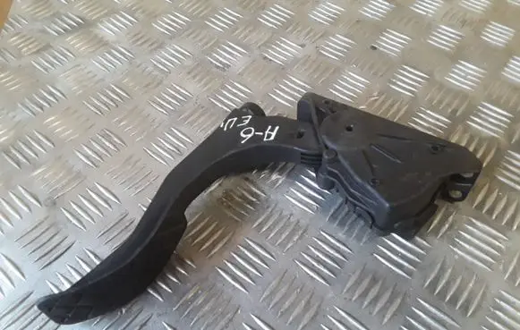 Audi A6 S6 C6 4F Accelerator throttle pedal 4F1723523A 6PV00898404