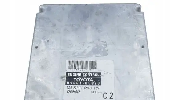 Toyota Auris 150 Engine control unit/module 8966105620 MB2751006940