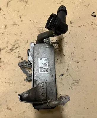 Engine oil radiator