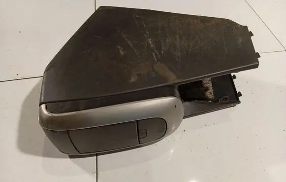 Toyota Auris 150 Armrest