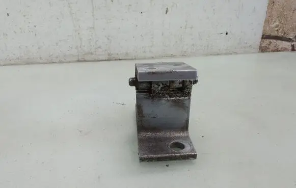 Audi A8 S8 D2 4D Front door upper hinge 4D0831402