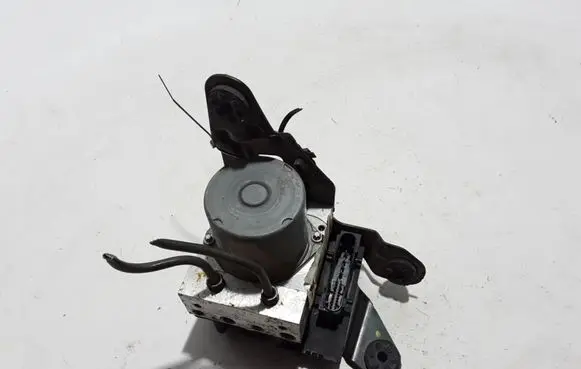 Renault Kangoo II ABS Pump 8201030375
