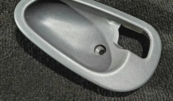Mitsubishi Space Star Other interior part MR138453