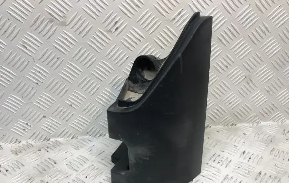 Renault Kangoo II Rear/tail light trim molding 8200557183