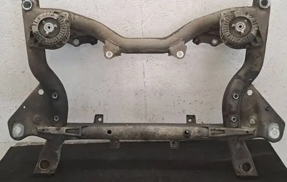 Mercedes-Benz C W204 Front subframe 