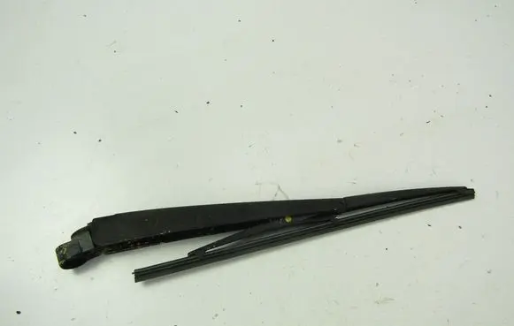 Mitsubishi Lancer Front wiper blade arm 
