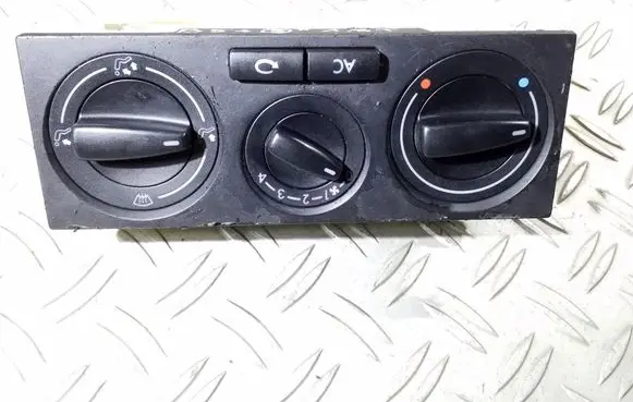 Volkswagen PASSAT B5.5 Climate control unit 1J0820045F 901511210000