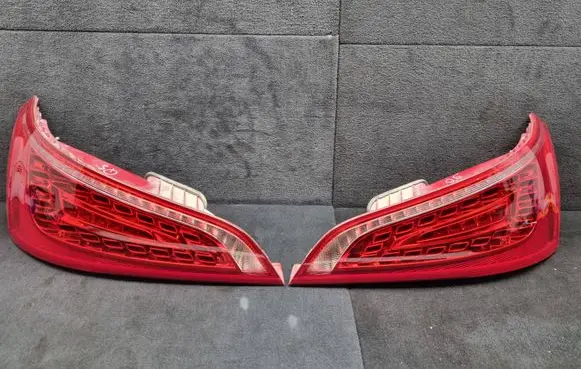 Audi Q5 SQ5 Rear/tail lights set 8R0945093A 8R0945094A