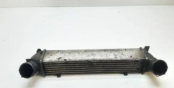 BMW 1 E81 E87 Intercooler radiator 7524916