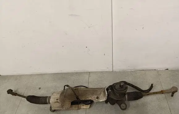 Volkswagen Tiguan Steering rack 5N1423050AH 03733 111113