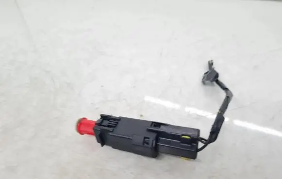 Opel Tigra B Brake pedal sensor switch 90460325 13173407