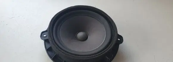 Hyundai ix35 Rear door speaker