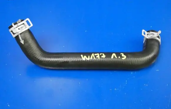 Mercedes-Benz A W177 Engine coolant pipe/hose