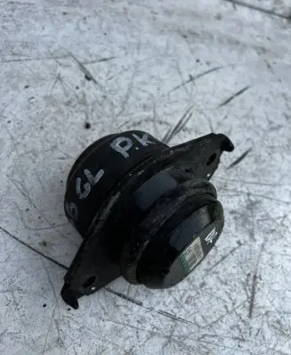 Mercedes-Benz GL X164 Engine mount bracket A2512403317