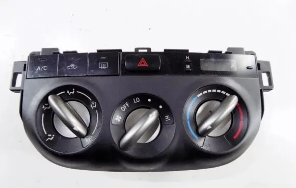 Toyota RAV 4 (XA20) Climate control unit