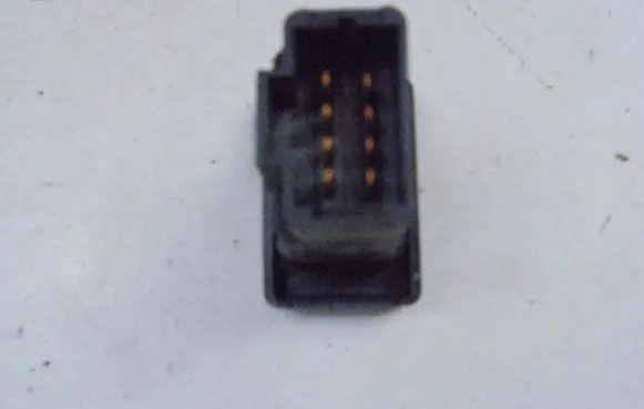 Dacia Logan I Hazard light switch