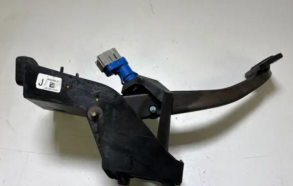 Ford Mustang V Brake pedal BR332450JA
